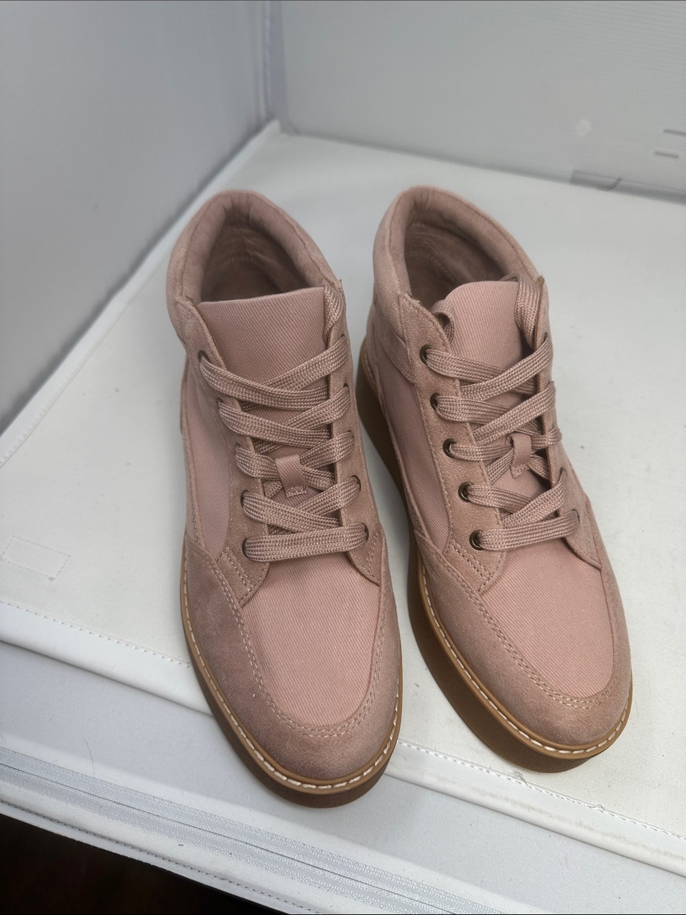 Zodiac Platform sneakers Size 81/2